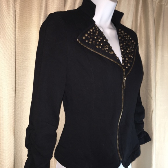 short collar blazer